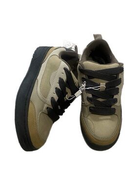 Zara Olive and Black skate shoes big boy 3.5